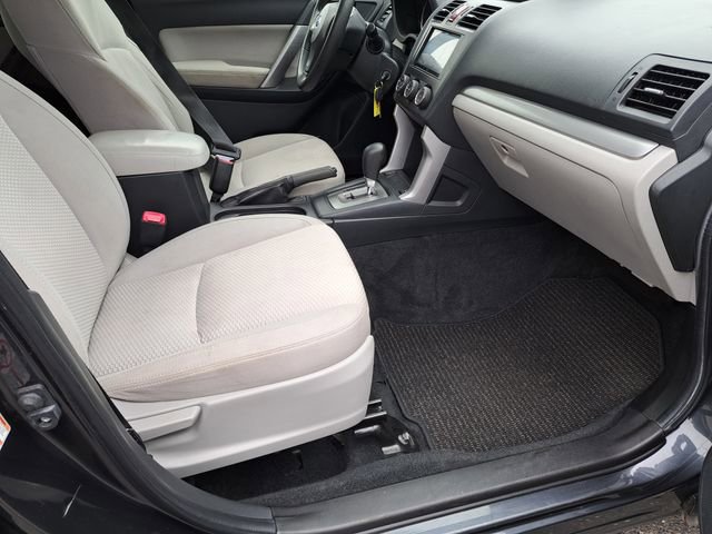 Used 2015 Subaru Forester 2.5i Premium w/ All-Weather Package AWD/4WD image 9