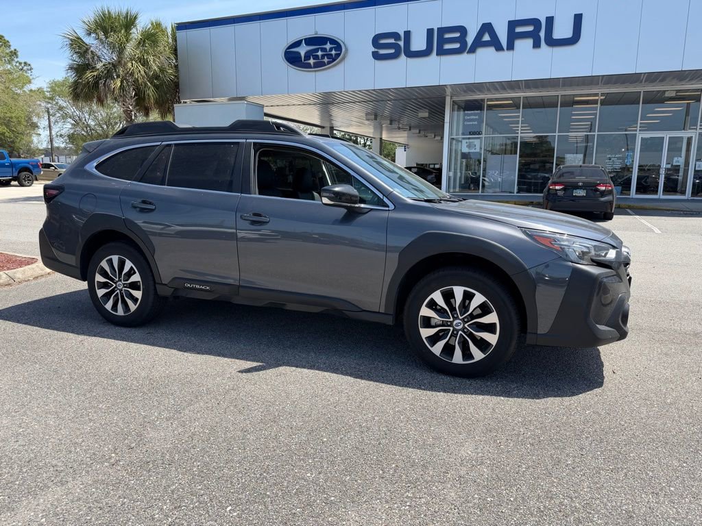 Used 2024 Subaru Outback Limited XT image 1