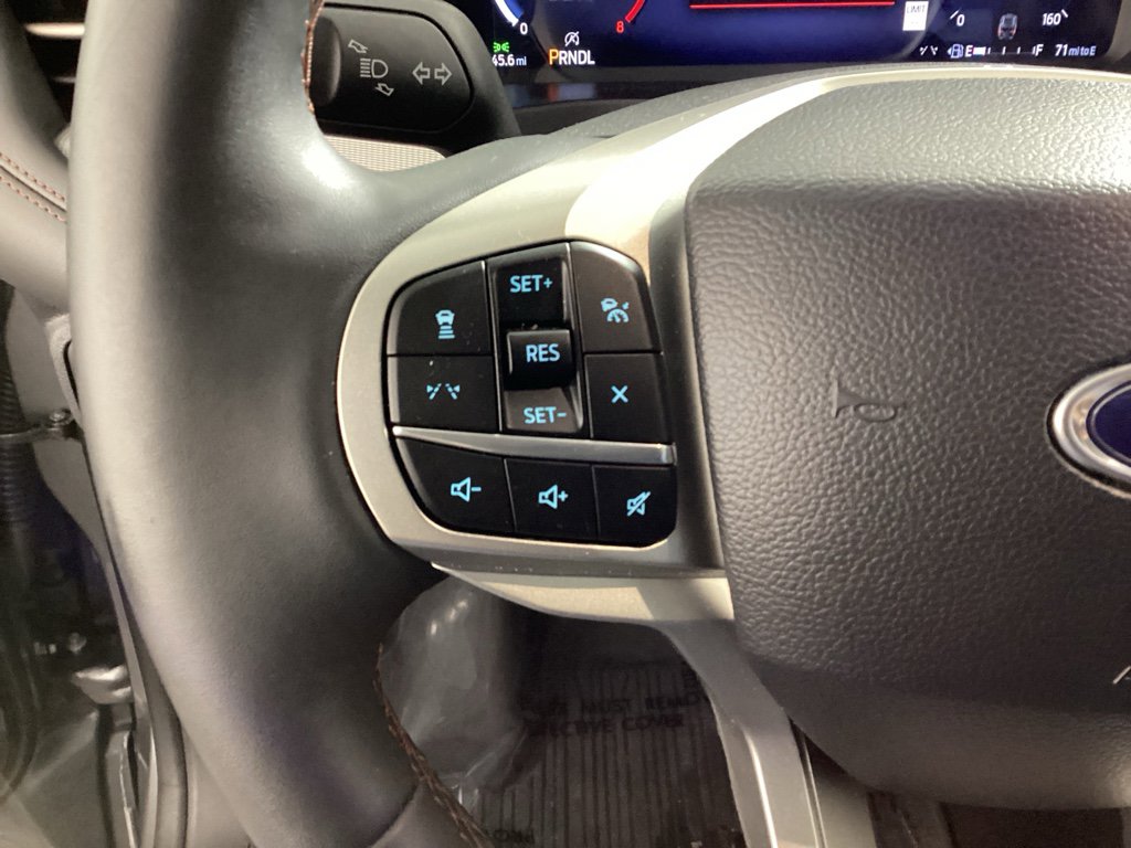 Used 2025 Ford Explorer Active w/ Active Comfort Package image 22