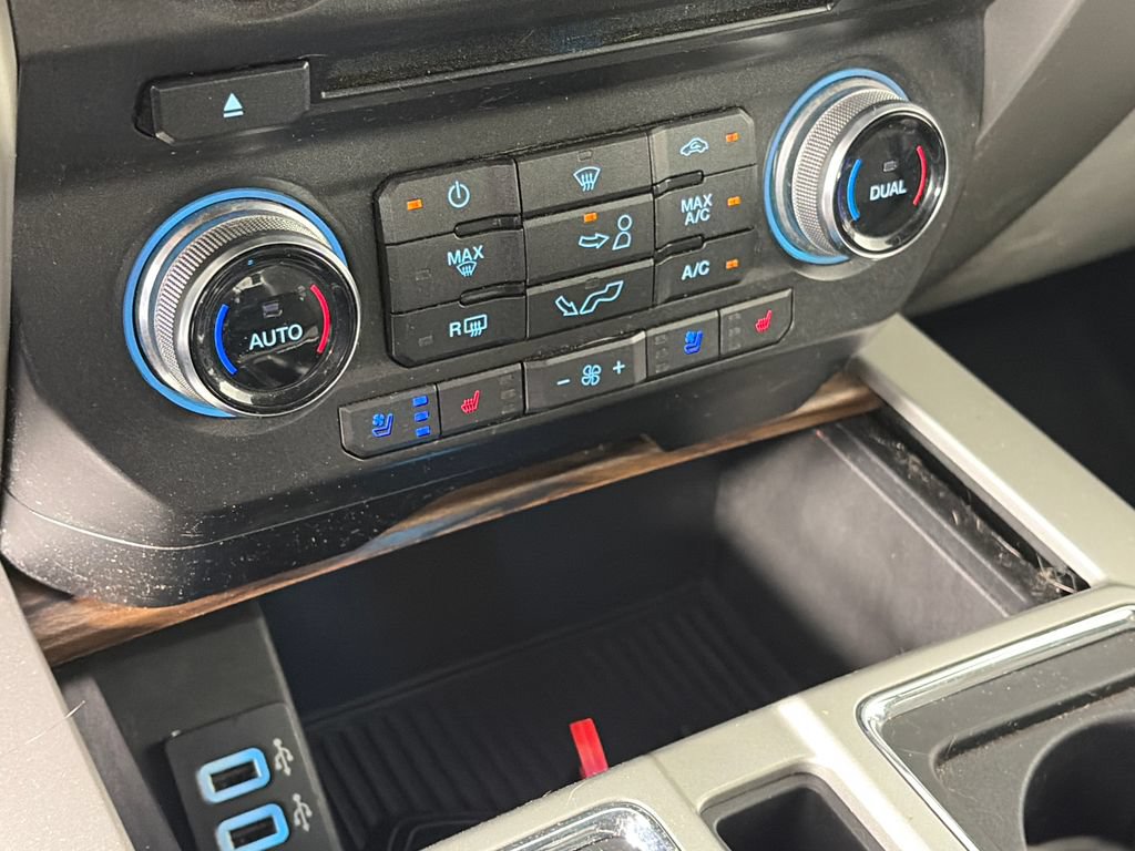 Used 2018 Ford F150 Lariat w/ Equipment Group 502A Luxury AWD/4WD image 21