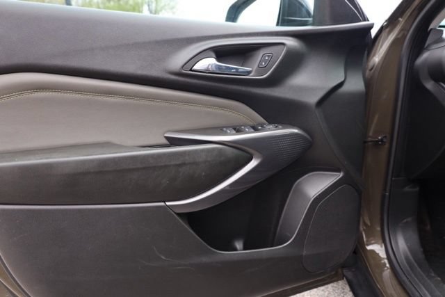 Used 2024 Chevrolet Trax ACTIV FWD image 21