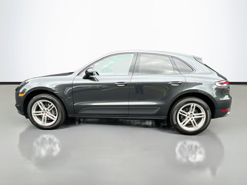 Certified 2021 Porsche Macan AWD/4WD image 2