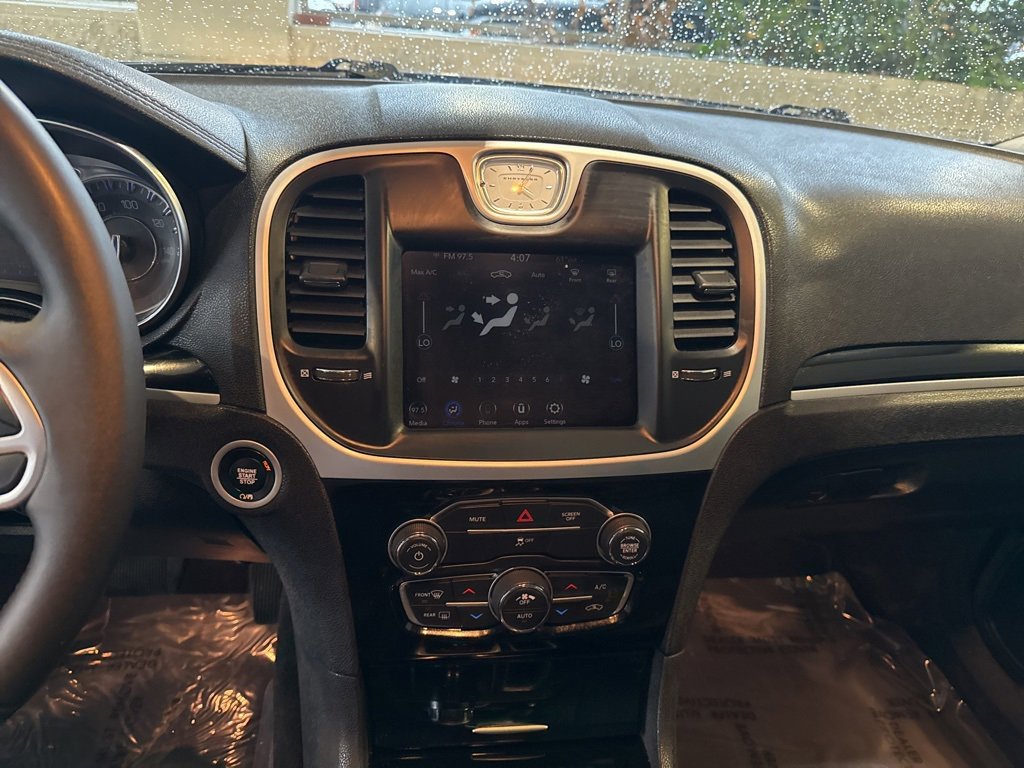Certified 2023 Chrysler 300 Touring w/ Sport Appearance Package image 19