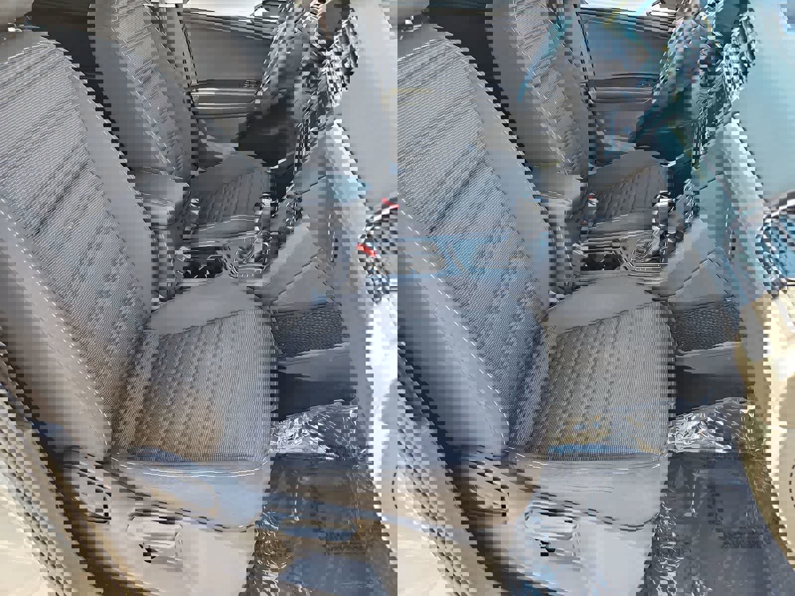 Used 2024 Volkswagen Tiguan S image 21