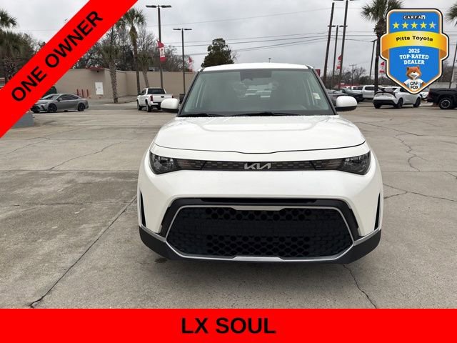 Used 2025 Kia Soul LX image 2