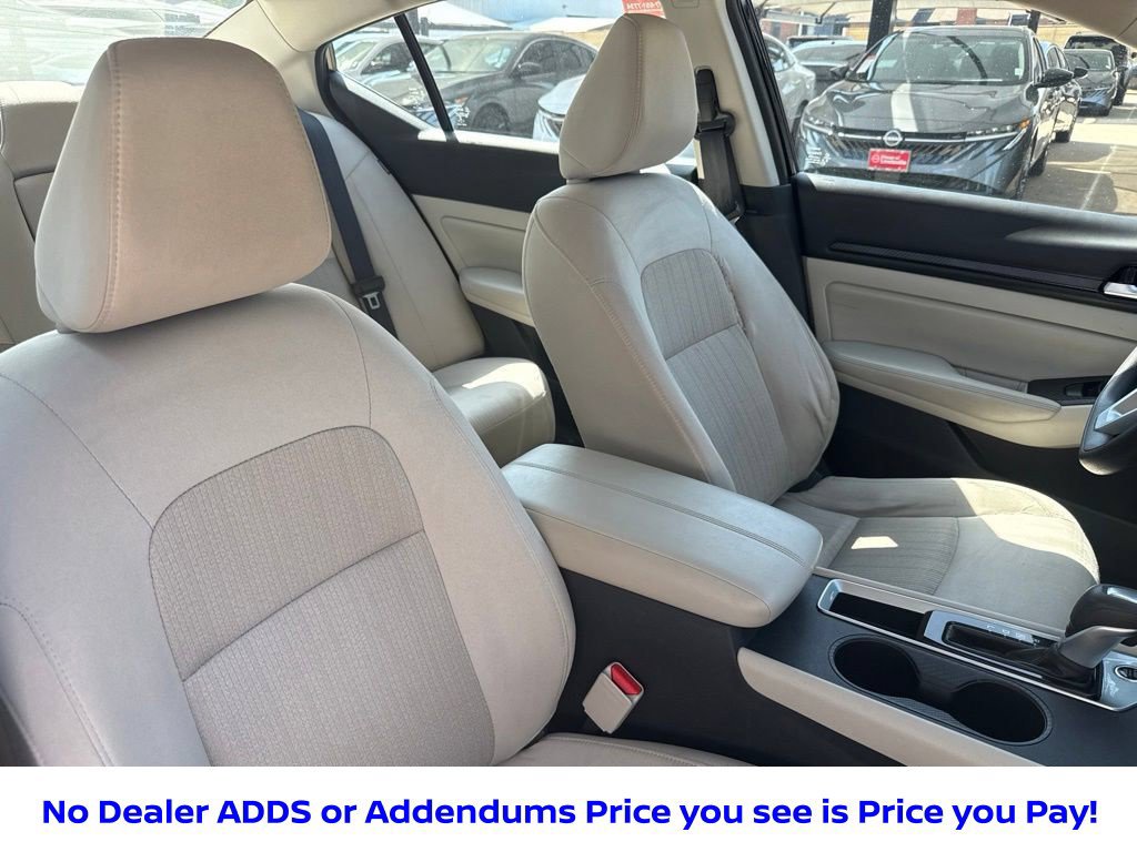 Certified 2025 Nissan Altima 2.5 SV FWD image 23