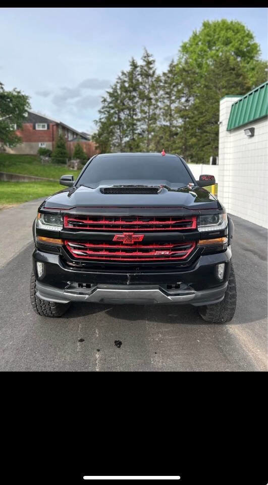 Used 2018 Chevrolet Silverado 1500 LT w/ All Star Edition image 3