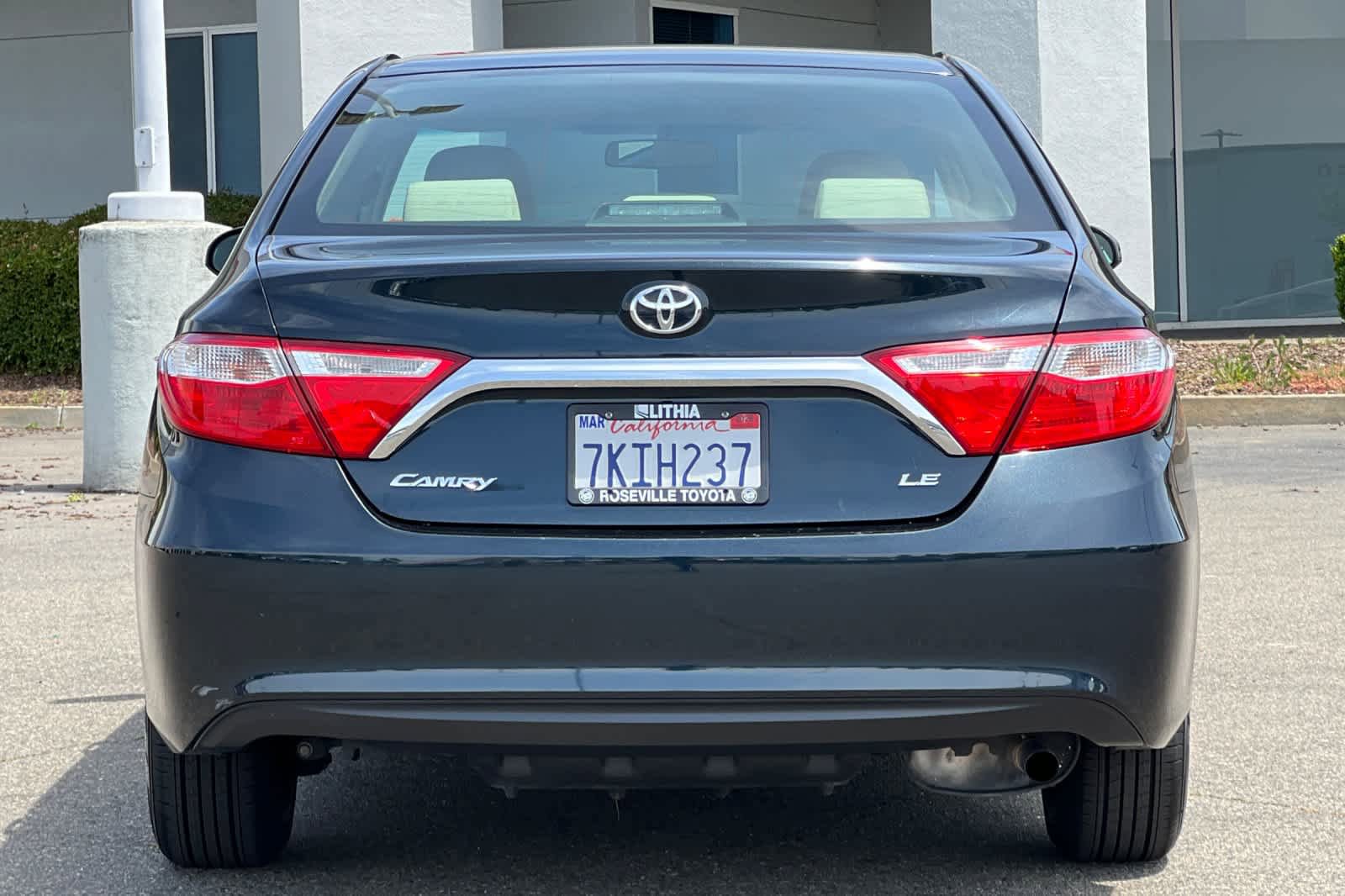 Used 2015 Toyota Camry LE FWD image 8
