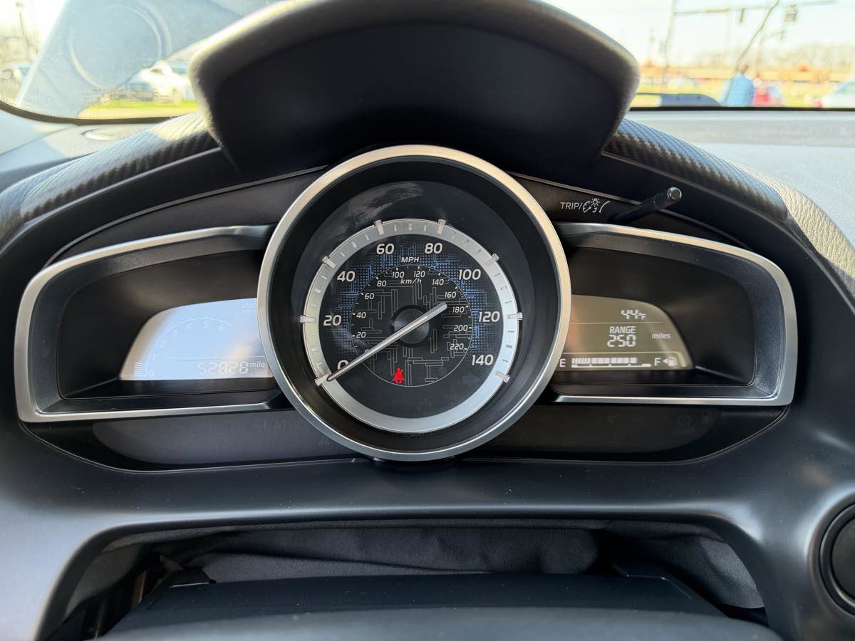 Used 2018 Toyota Yaris iA image 25
