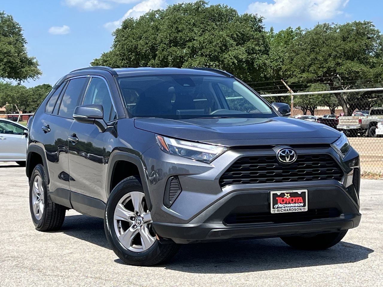 Used 2024 Toyota RAV4 XLE FWD image 2