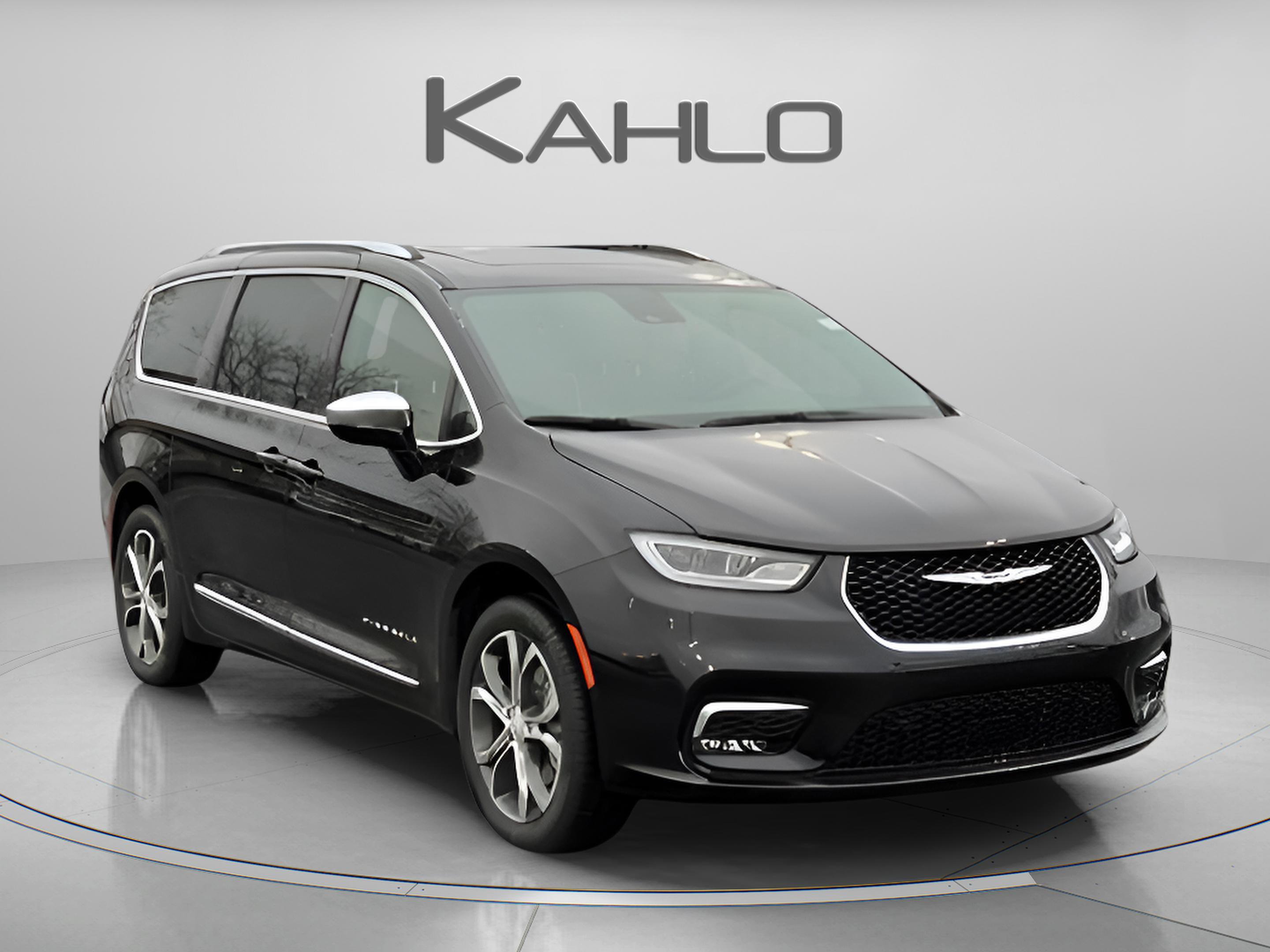 New 2026 Chrysler Pacifica Pinnacle w/ Trailer Tow Group image 7