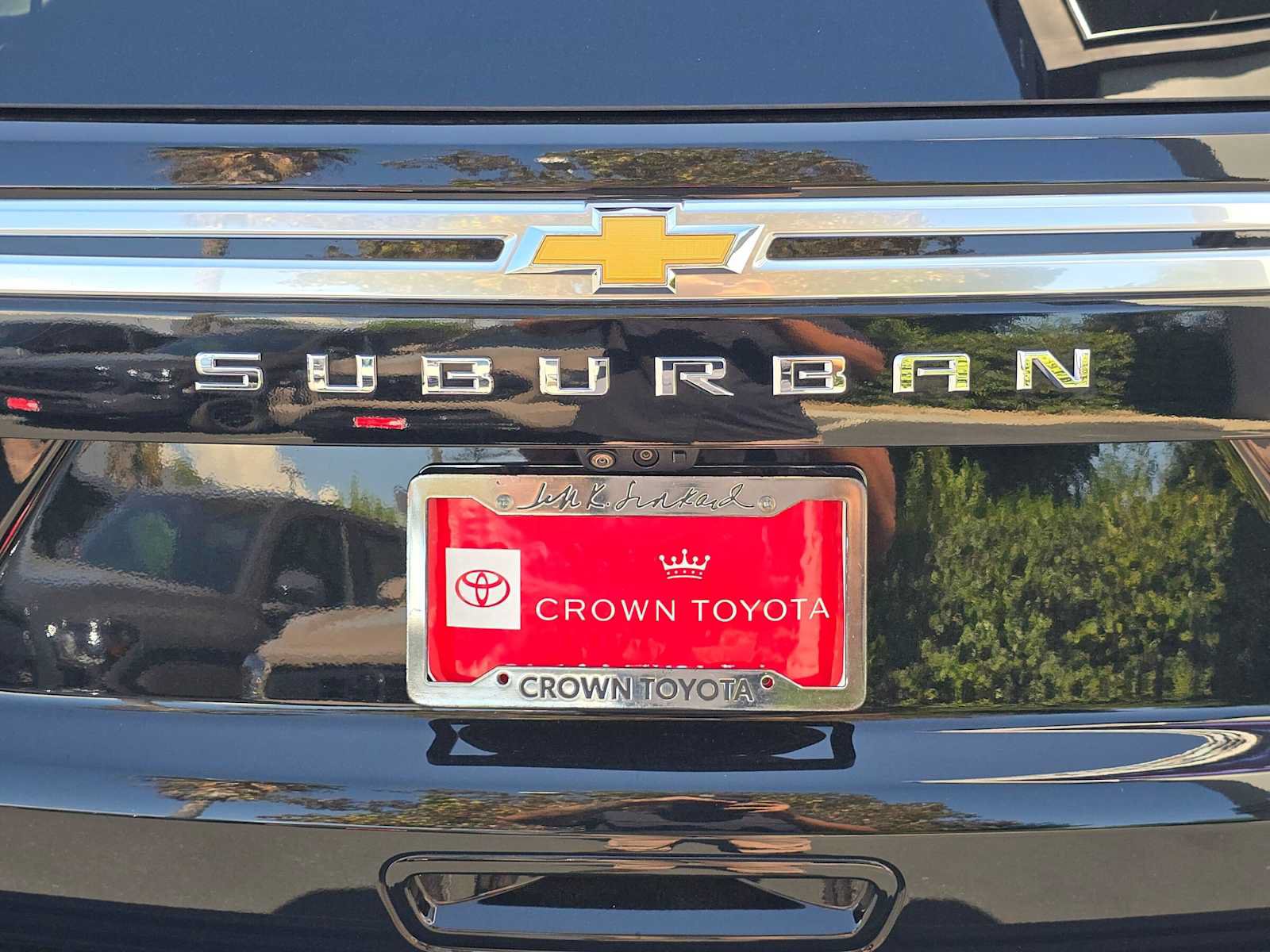 Used 2023 Chevrolet Suburban High Country w/ Max Trailering Package RWD image 14
