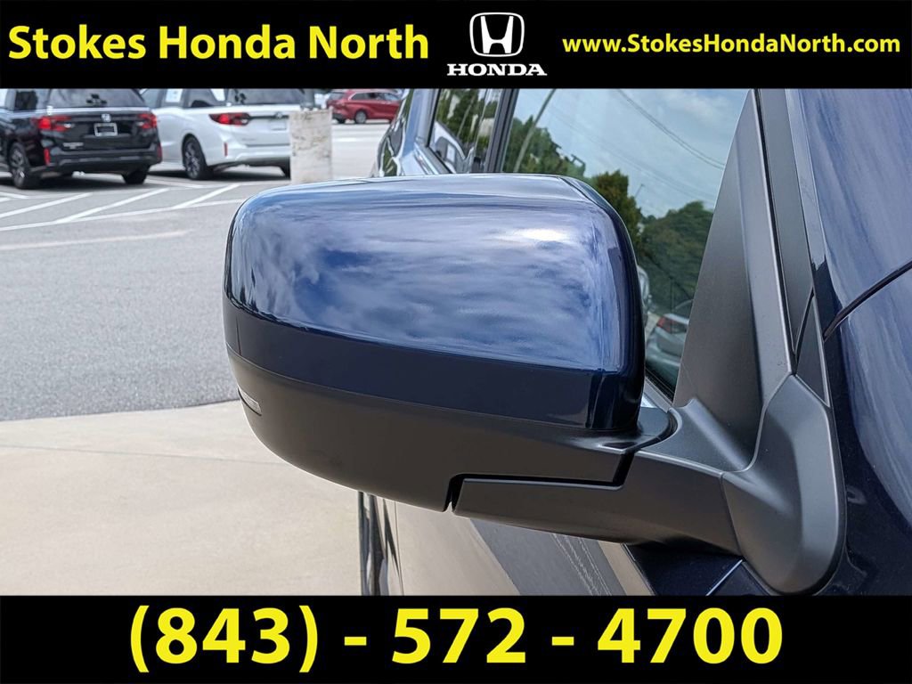 Certified 2025 Honda Pilot Touring image 16