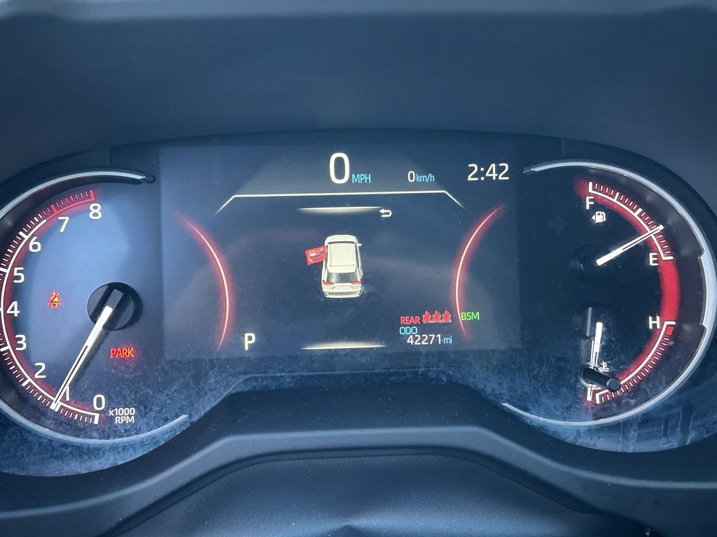 Used 2024 Toyota RAV4 XLE image 18