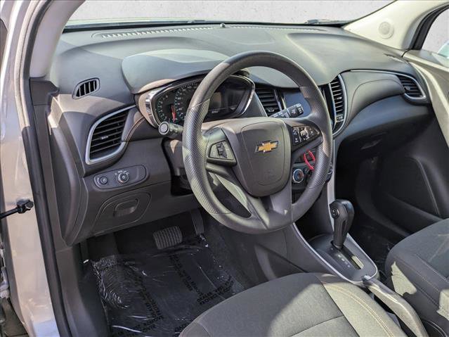 Used 2022 Chevrolet Trax LS w/ Tint and Cruise Package image 10