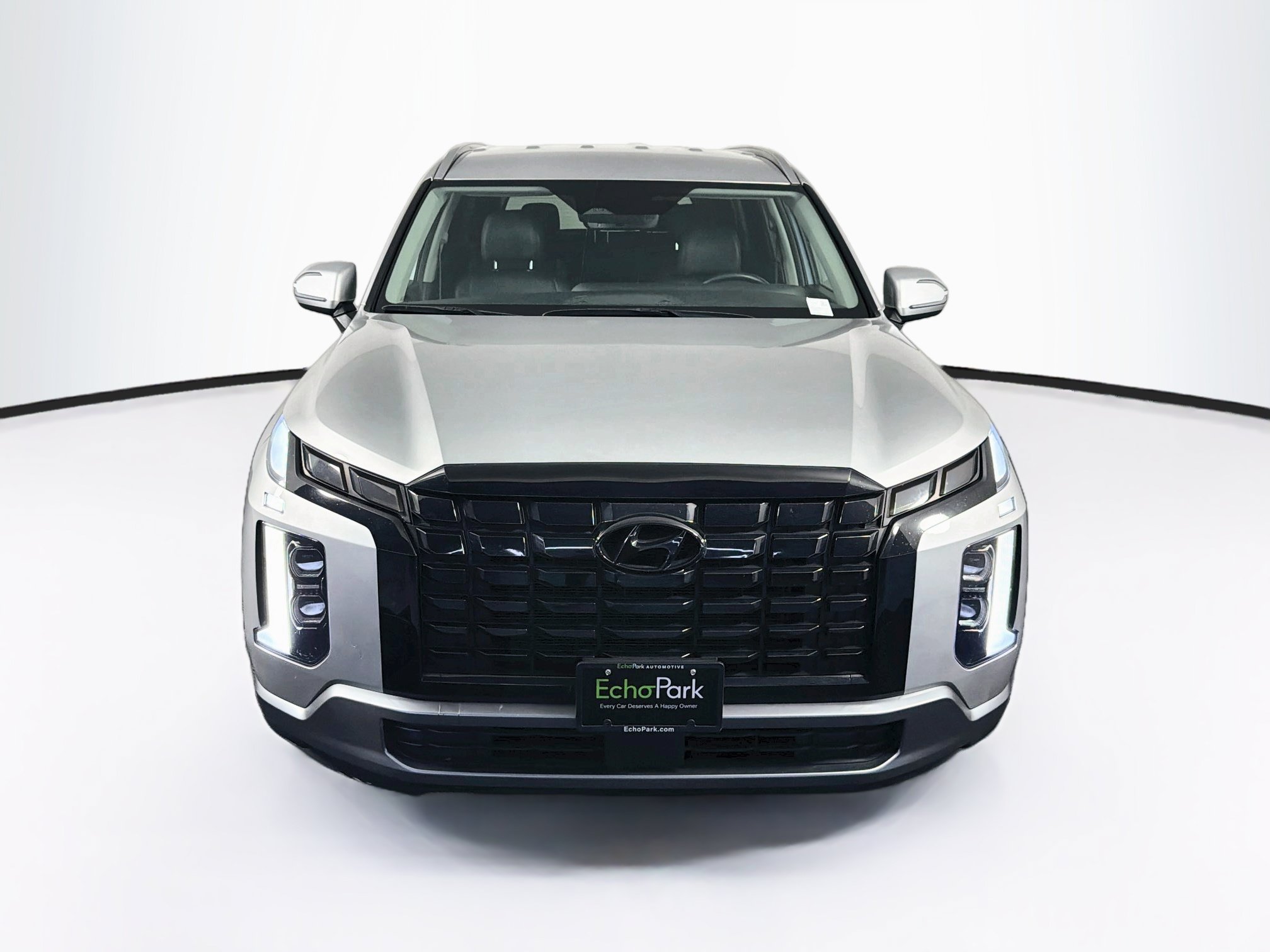 Used 2024 Hyundai Palisade SEL FWD image 2