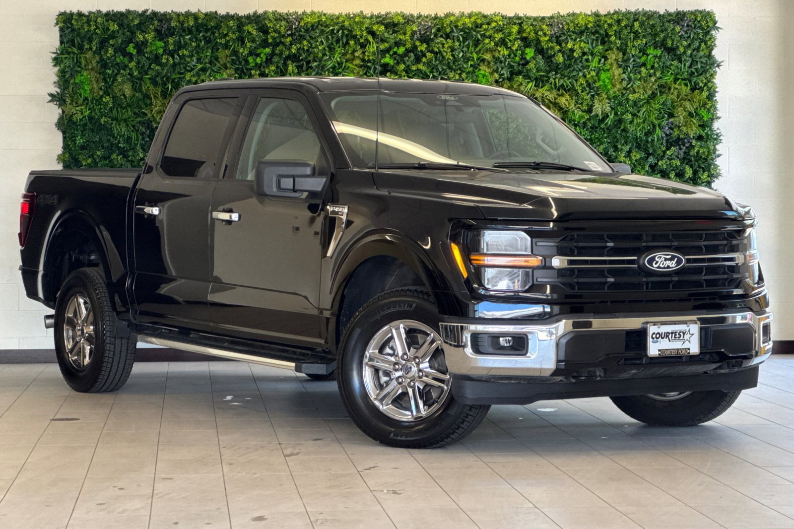 Used 2025 Ford F150 XLT w/ Equipment Group 301A Standard AWD/4WD image 2