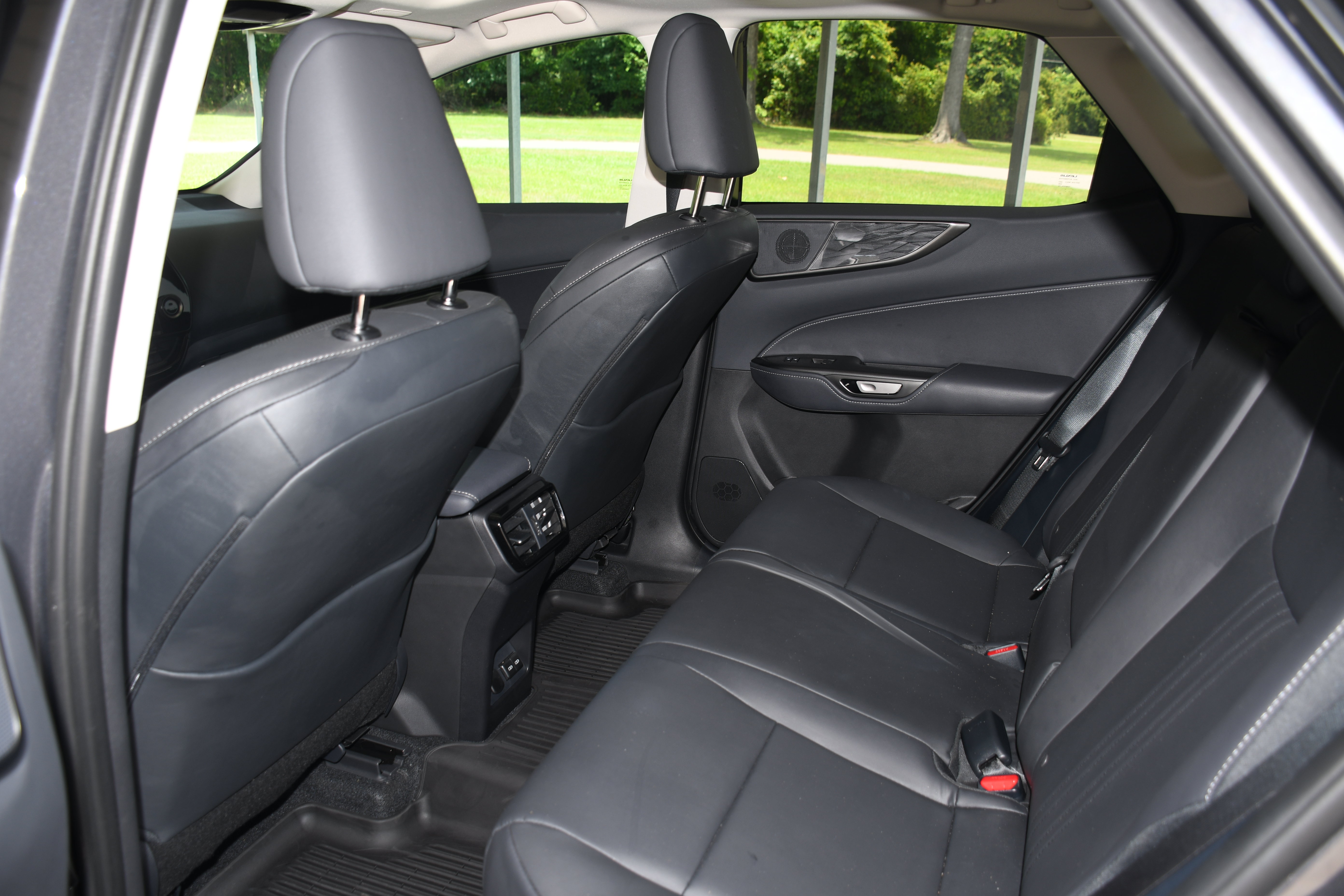 Used 2025 Lexus NX 250 FWD w/ Premium Package image 17