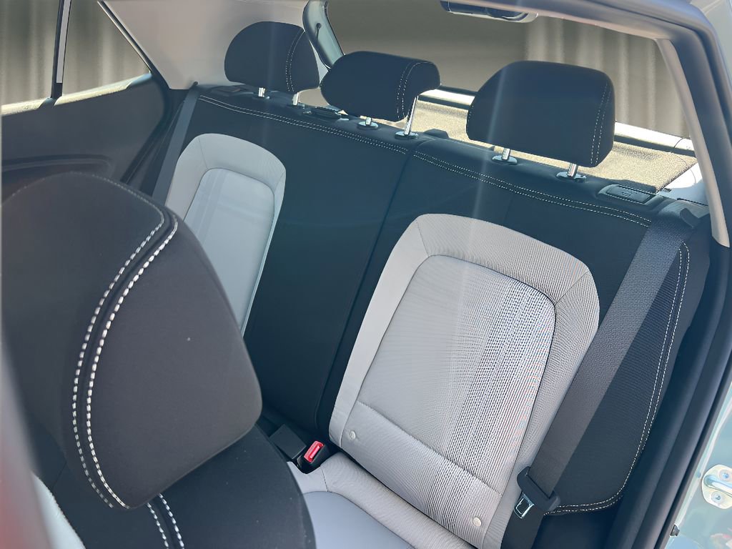 New 2026 Hyundai Venue SEL FWD image 27