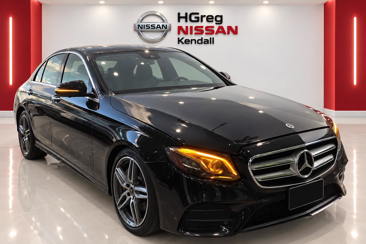 Used 2019 Mercedes-Benz E 300 image 3
