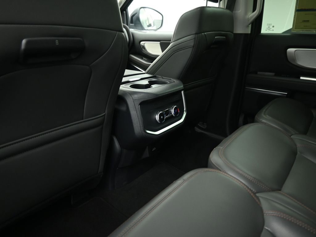 Certified 2025 Ford Expedition Max Active image 19