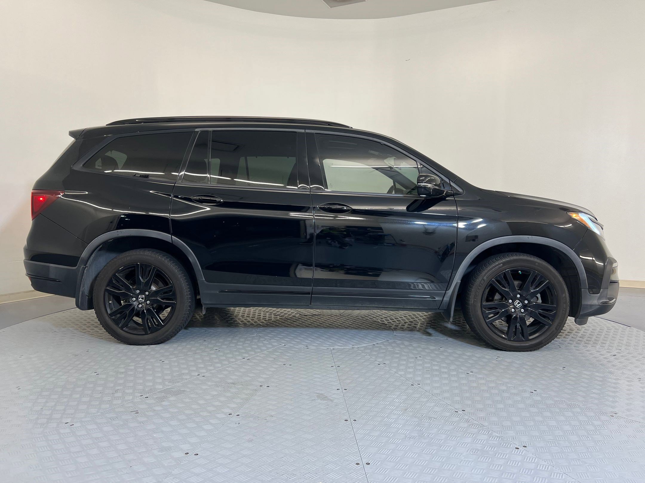 Used 2020 Honda Pilot Black Edition image 7