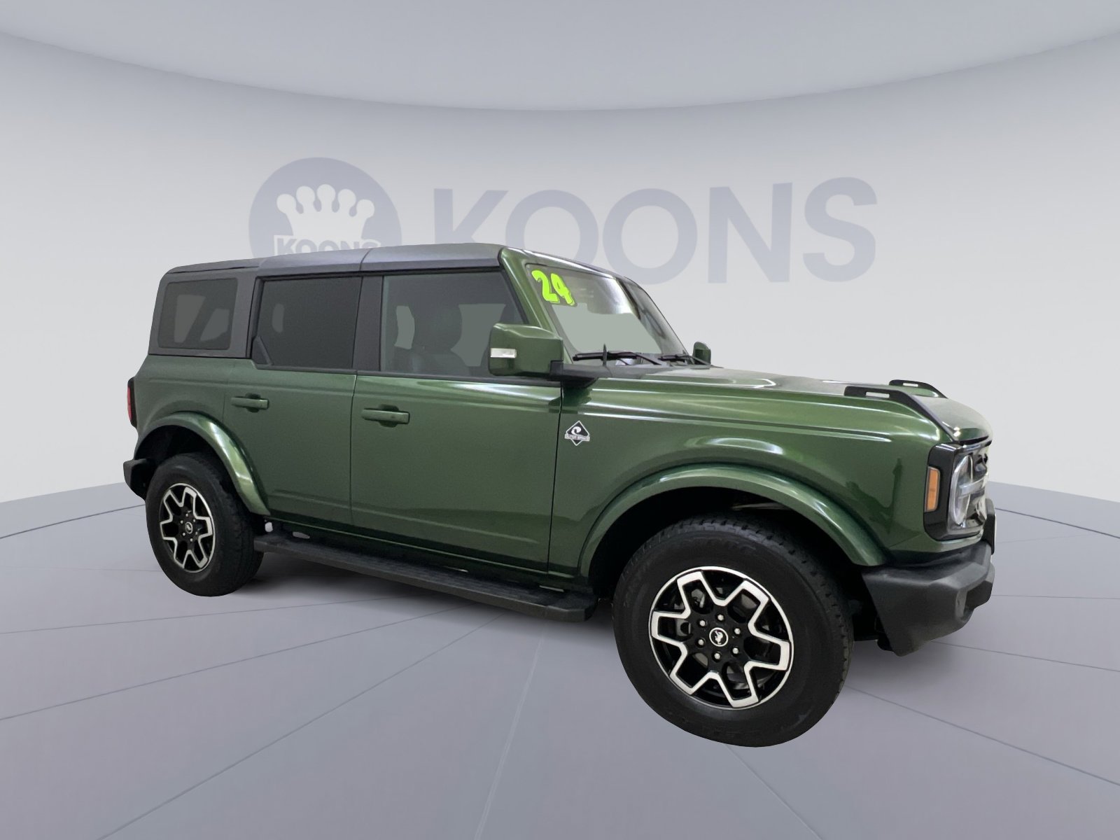 Used 2024 Ford Bronco Outer Banks image 7