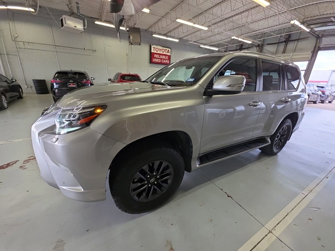 Used 2021 Lexus GX 460 Premium w/ Premium Package AWD/4WD image 1