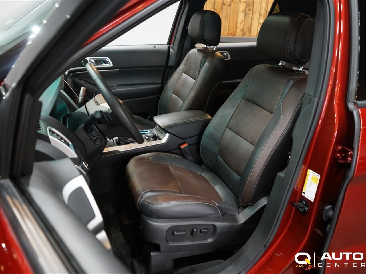 Used 2015 Ford Explorer Sport image 10
