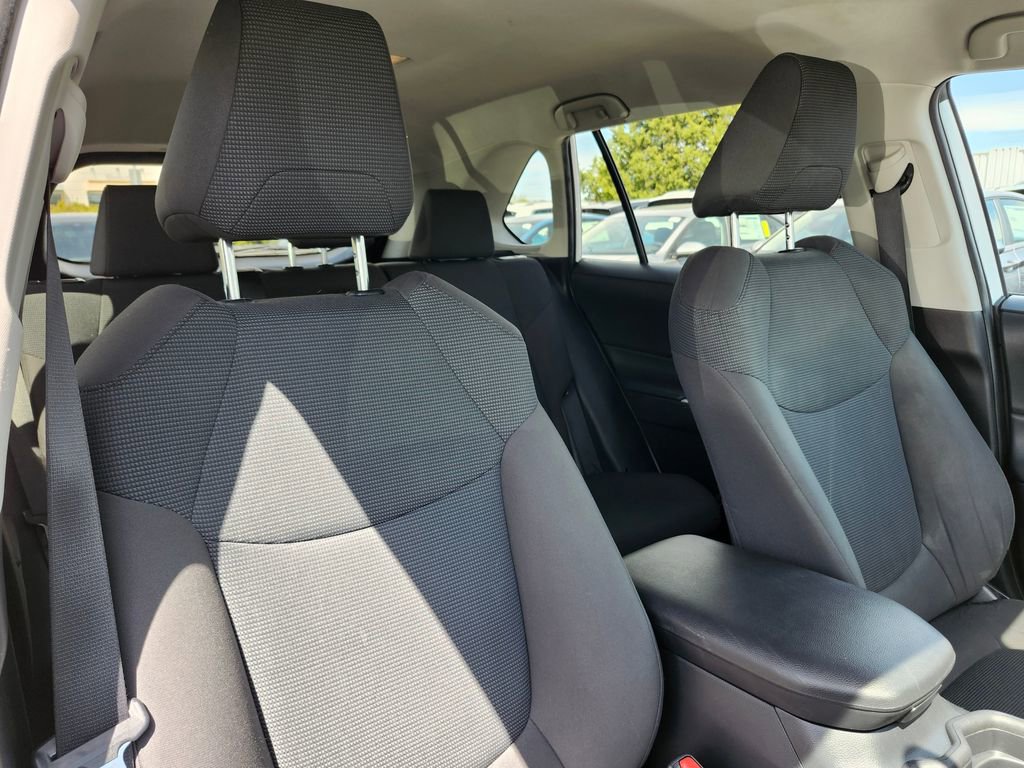 Used 2020 Toyota RAV4 LE w/ All Weather Liner Package AWD/4WD image 14