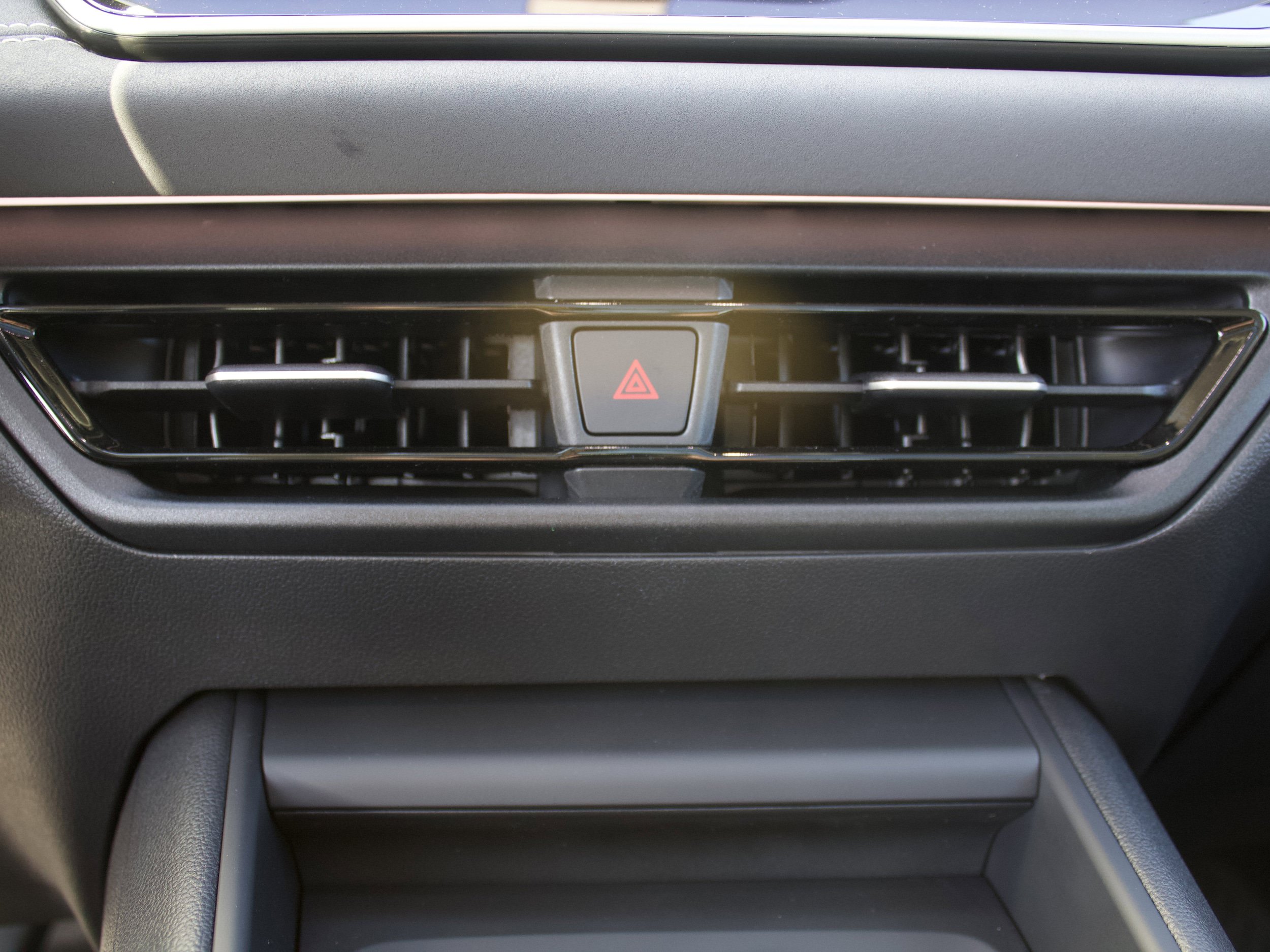 New 2026 Volkswagen Tiguan SE AWD/4WD image 23