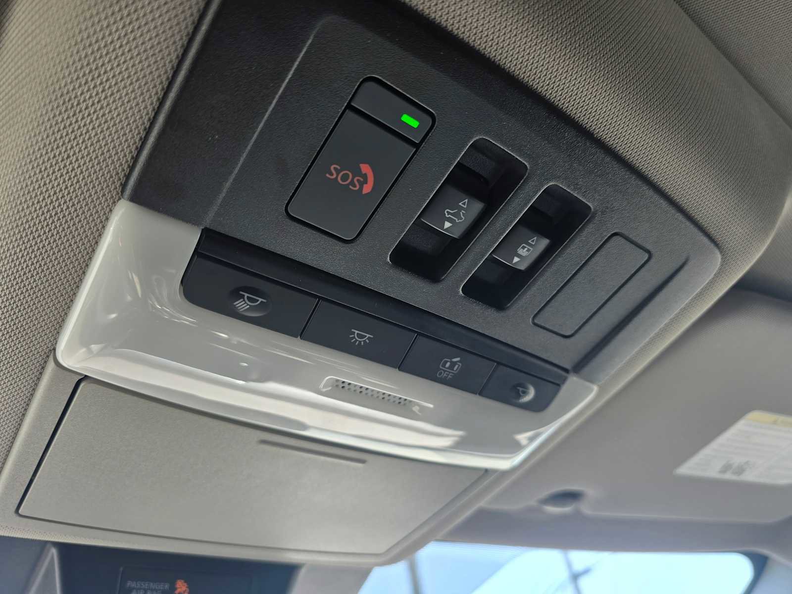 Used 2023 Nissan Rogue SL image 35