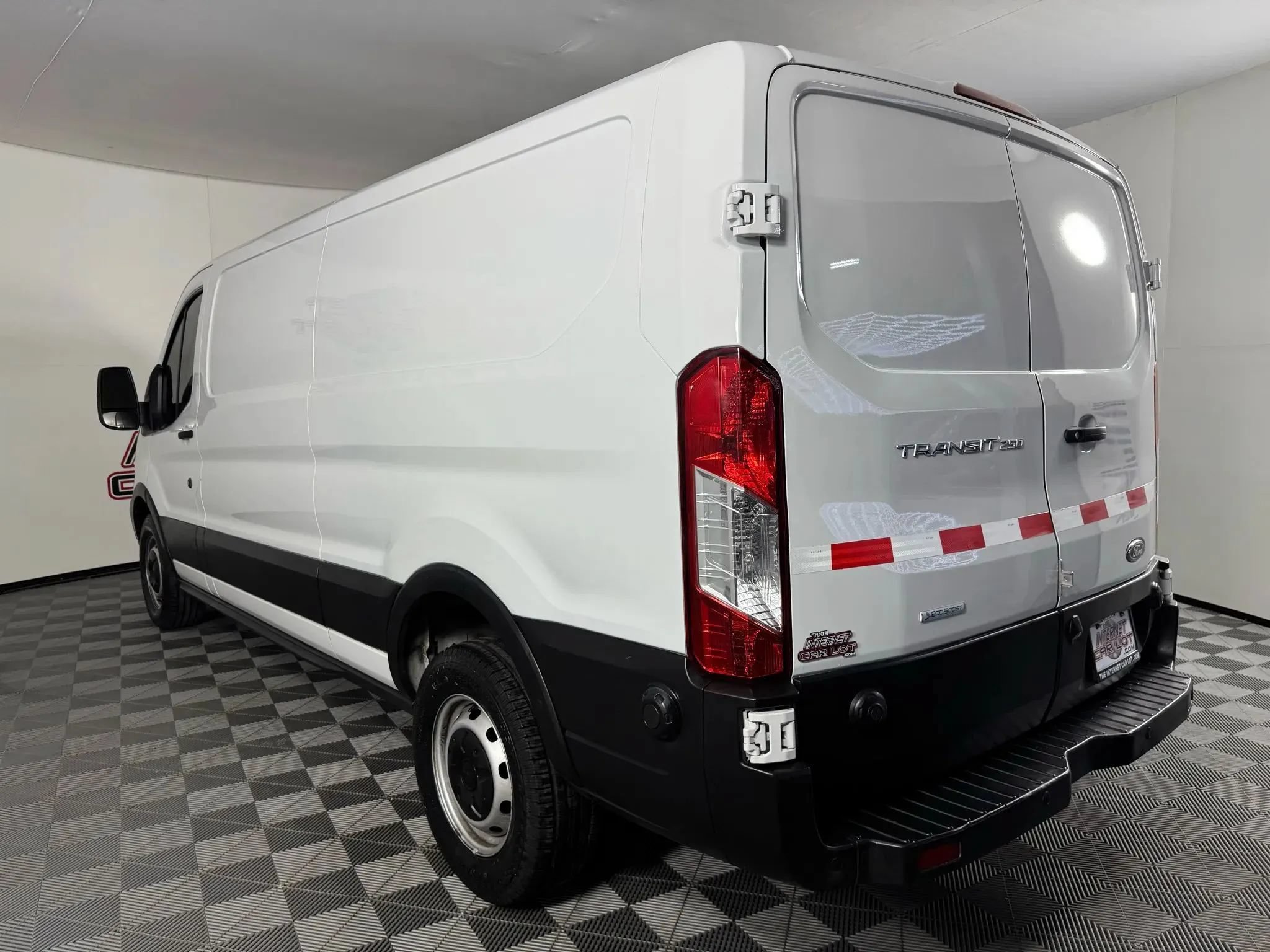Used 2019 Ford Transit 250 148 Low Roof RWD image 23