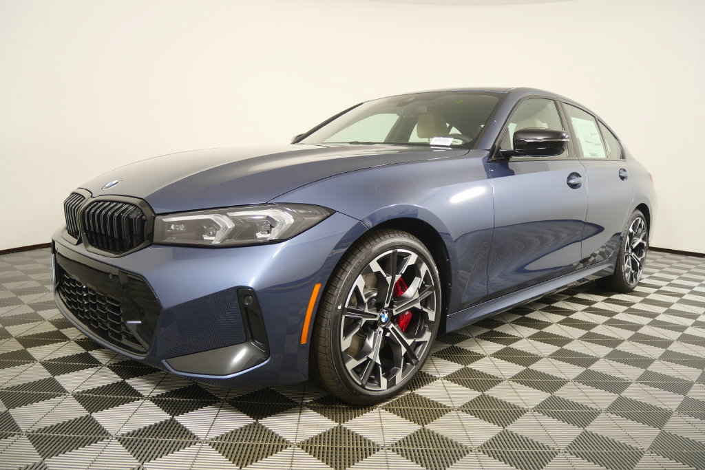 New 2026 BMW 330i Sedan w/ M Sport Package RWD image 8