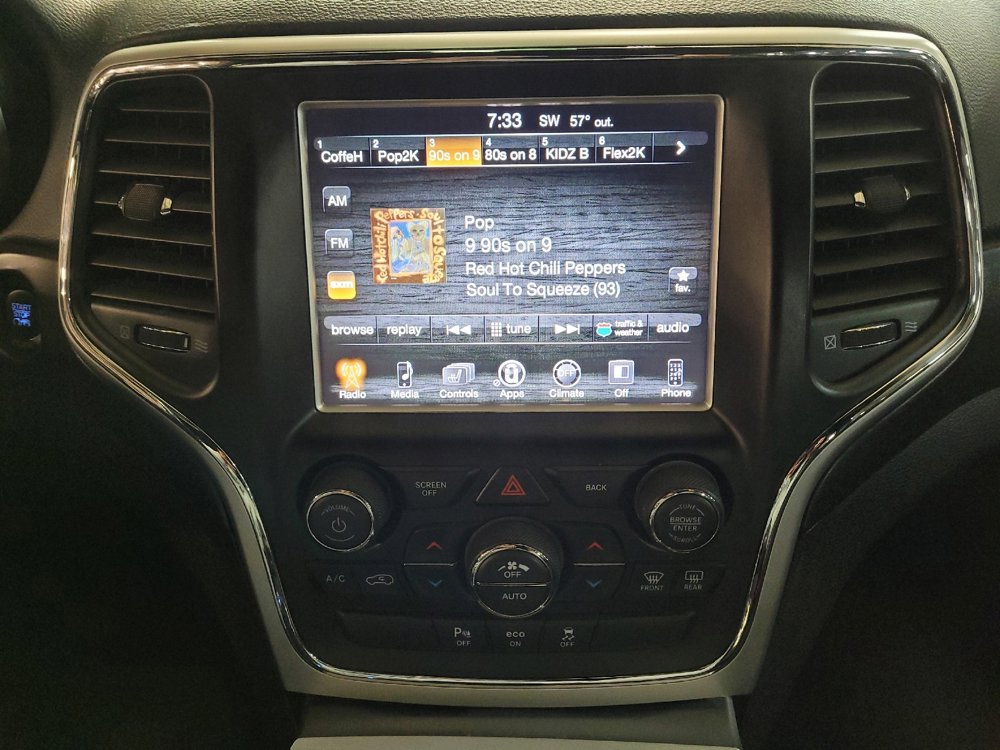 Used 2015 Jeep Grand Cherokee Altitude image 25