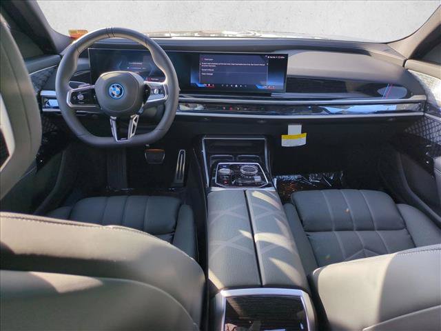 New 2025 BMW i7 xDrive60 AWD/4WD image 15