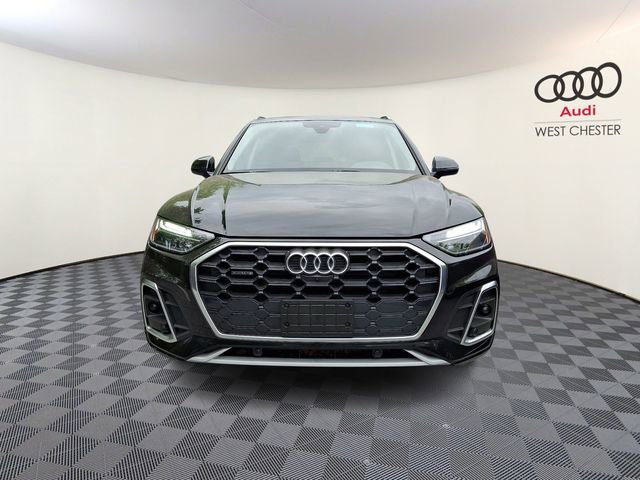 Used 2023 Audi Q5 2.0T Premium Plus w/ Premium Plus Package AWD/4WD image 2
