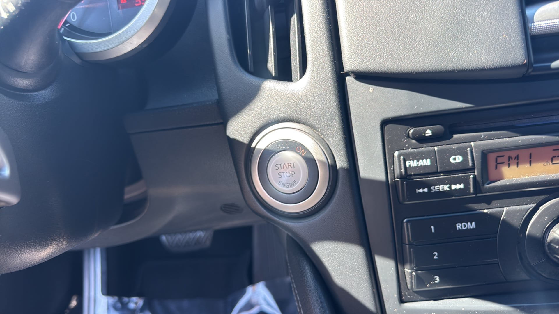 Used 2013 Nissan 370Z Coupe RWD image 24
