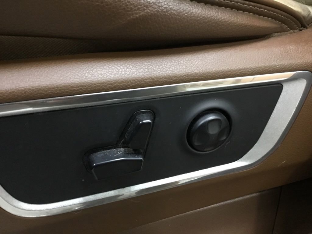 Used 2019 RAM 1500 Laramie image 9