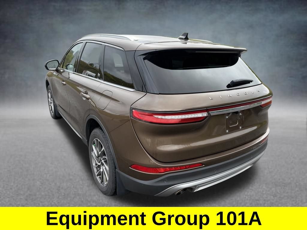 Used 2022 Lincoln Corsair AWD w/ Equipment Group 101A image 3