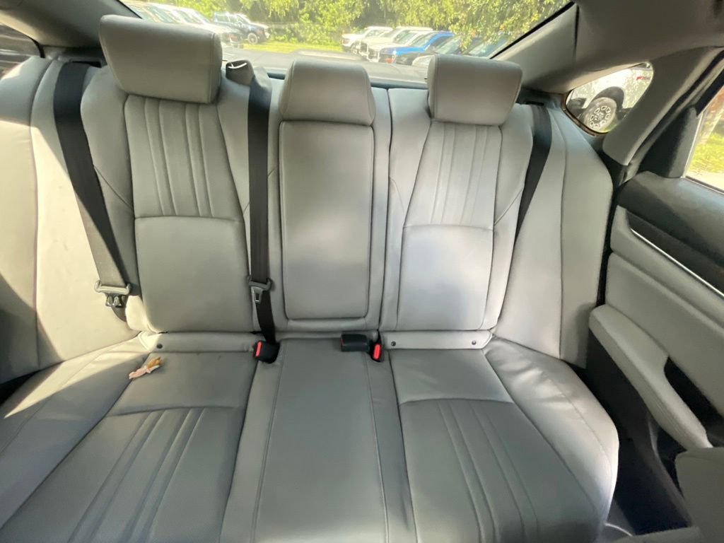 Used 2018 Honda Accord EX-L image 9