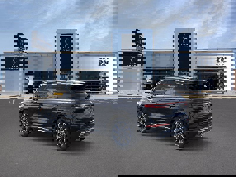 New 2026 Lincoln Corsair Premiere image 4