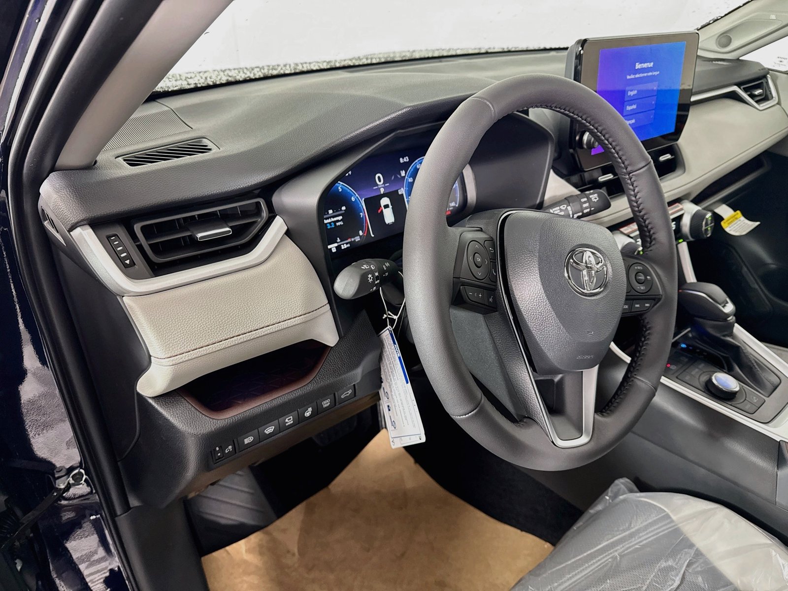 Certified 2025 Toyota RAV4 Limited w/ Advanced Technology Package AWD/4WD image 6