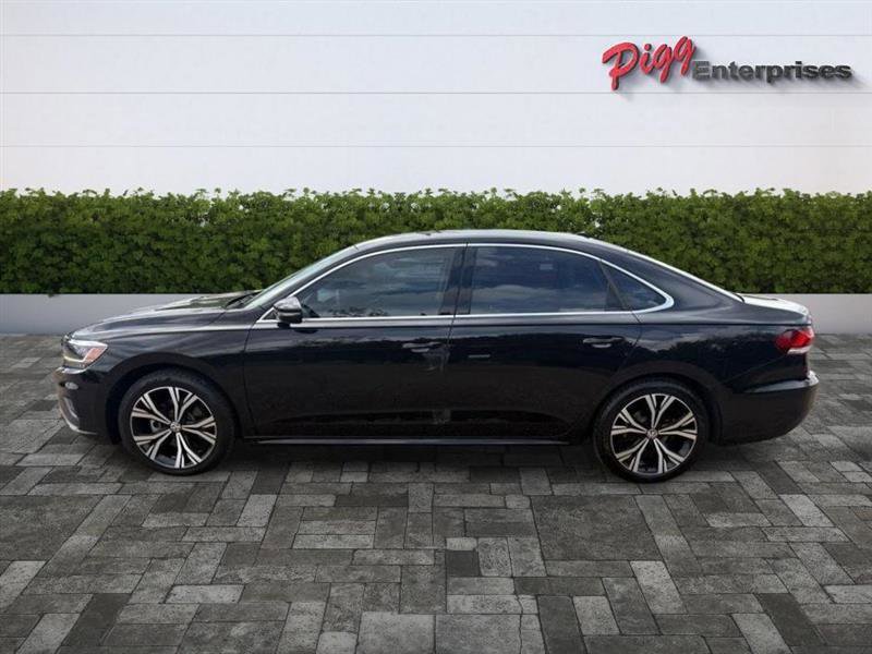 Used 2021 Volkswagen Passat 2.0T SE image 4
