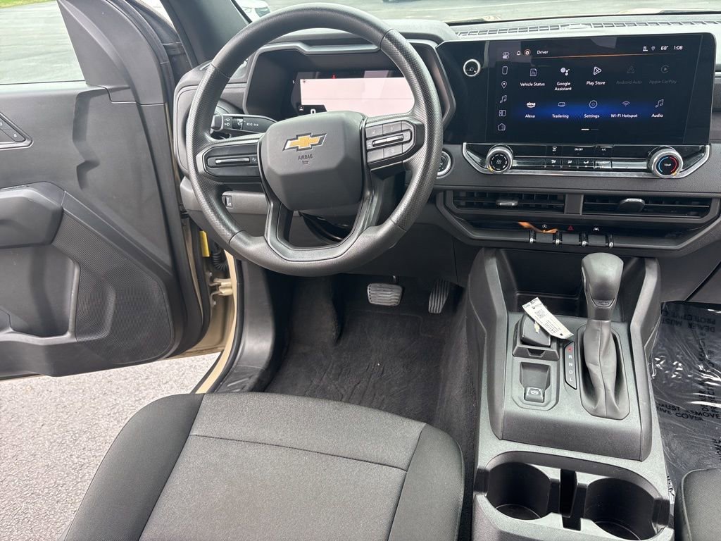 Used 2024 Chevrolet Colorado W/T image 31