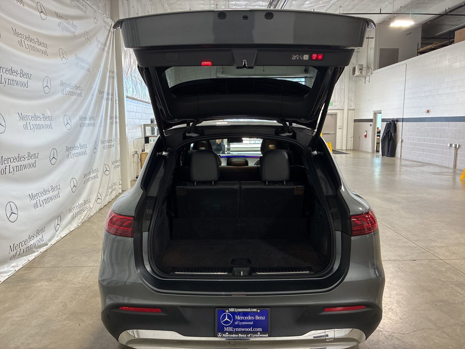 Used 2023 Mercedes-Benz EQS 450+ 4MATIC SUV image 35