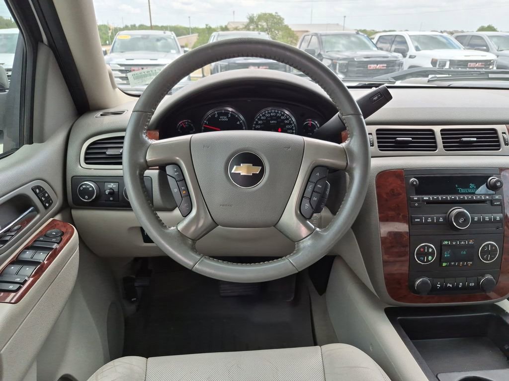 Used 2014 Chevrolet Silverado 2500 LTZ w/ LTZ Plus Package AWD/4WD image 30