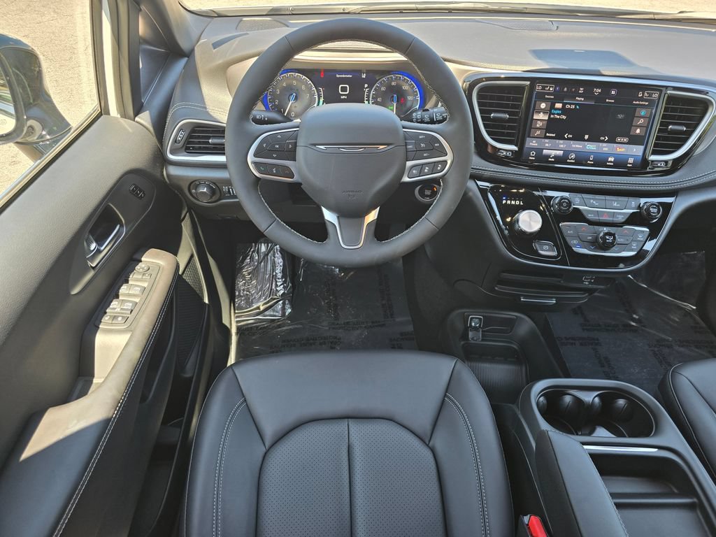 New 2027 Chrysler Pacifica Select FWD image 24