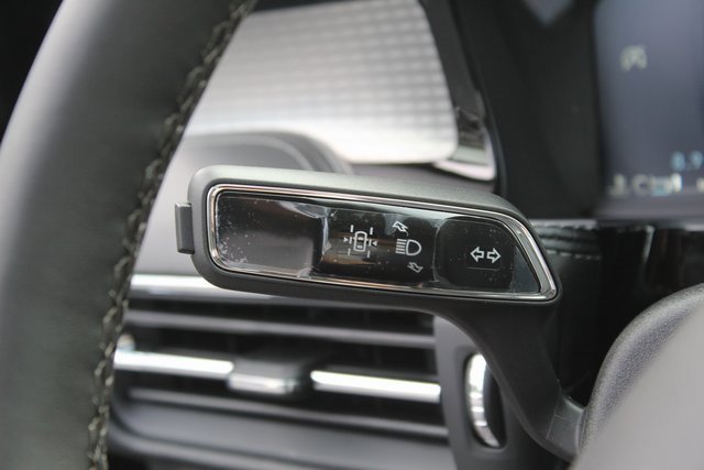 New 2023 Lincoln Corsair AWD w/ Equipment Group 101A image 19