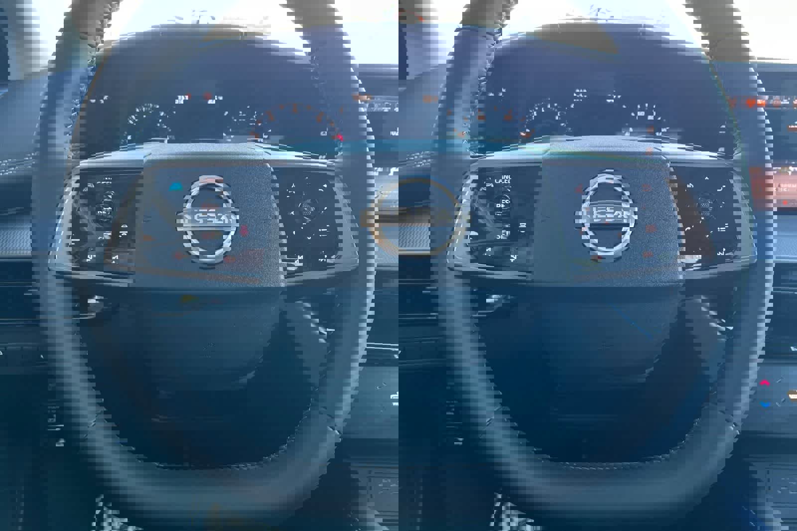 Certified 2025 Nissan Murano SV image 25